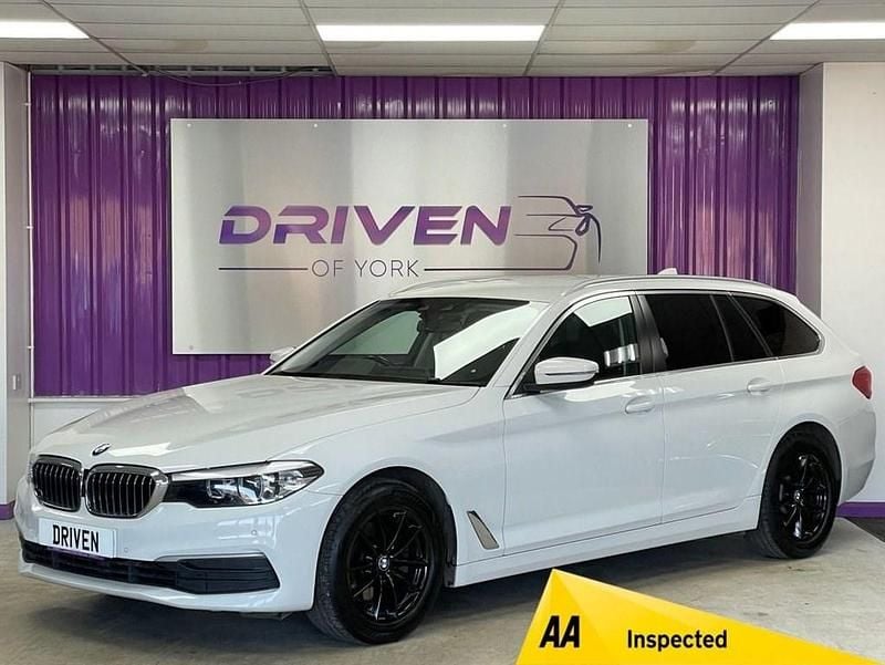 Used BMW 520 Comfort Edition 184 HP (135 kW) 2018 White Estate