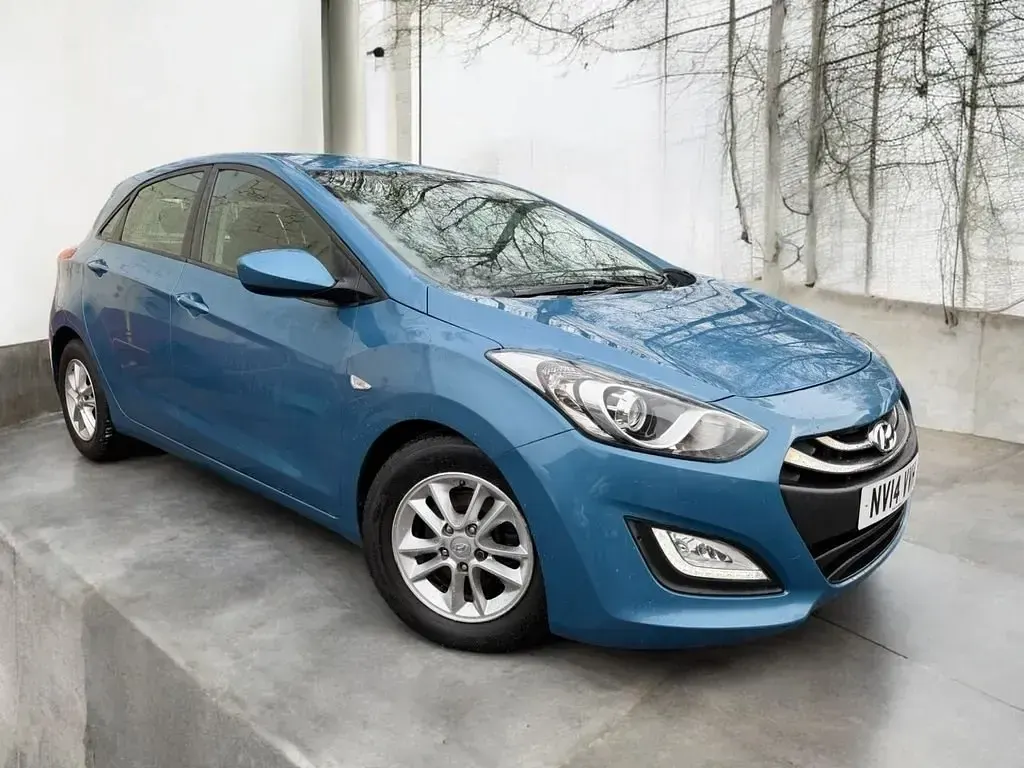 Second-hand Hyundai i30 Active 2014 Albastru Hatchback