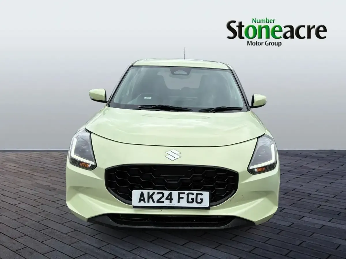 Usado Suzuki Swift 82 HP (60 kW) 2024 Amarelo Citadino