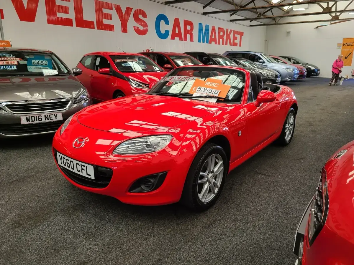 Used Mazda MX5 126 HP (92 kW) 2010 Red Cabriolet