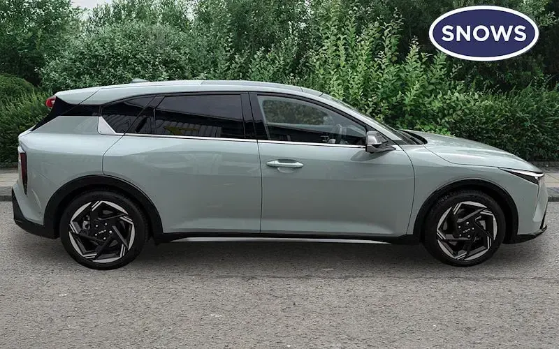 Used Kia K4 GT-Line S 115 HP (84 kW) 2026 Moonlight mint Hatchback