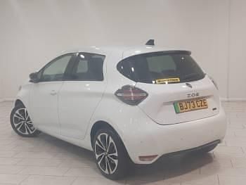 Used Renault Zoe Iconic 98 kW (134 HP) 2023 White Hatchback