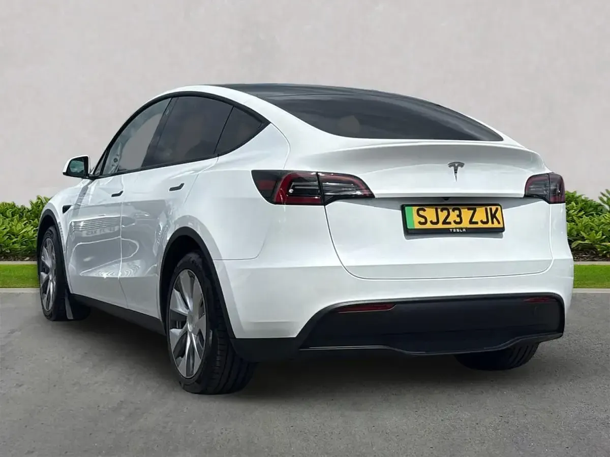 Used Tesla Model Y RWD 254 kW (346 HP) 2023 White SUV