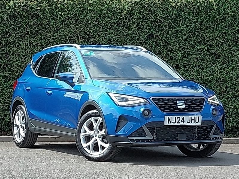 Blue Used 2024 Seat Arona FR SUV | £17,498 (Fair price) - Image 1/4