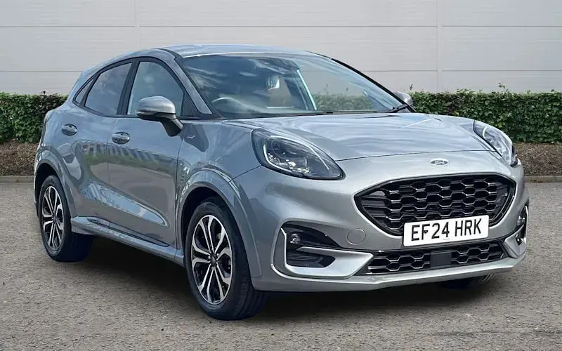 Käytetty Ford Puma ST-Line 125 HP (91 kW) 2023 Katumaasturi