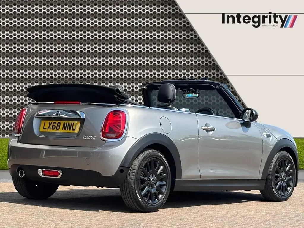 Used Mini Cooper Cabriolet 136 HP (100 kW) 2018 Silver Cabriolet