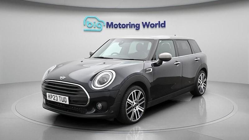 Used Mini Cooper Clubman Exclusive 136 HP (100 kW) 2023 Black Estate