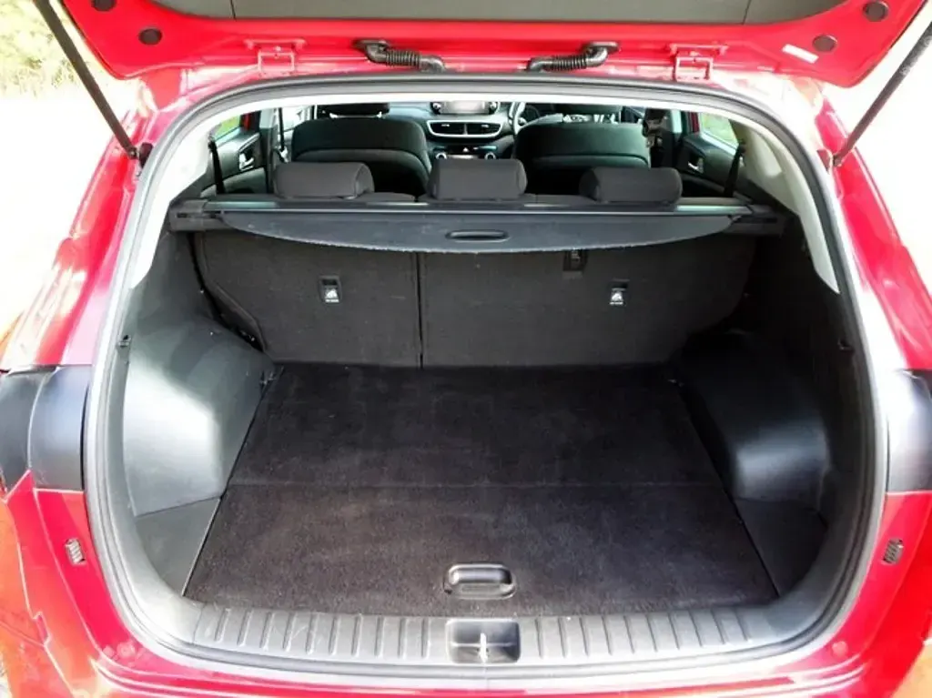 Used Hyundai Tucson SE 2019 Red SUV
