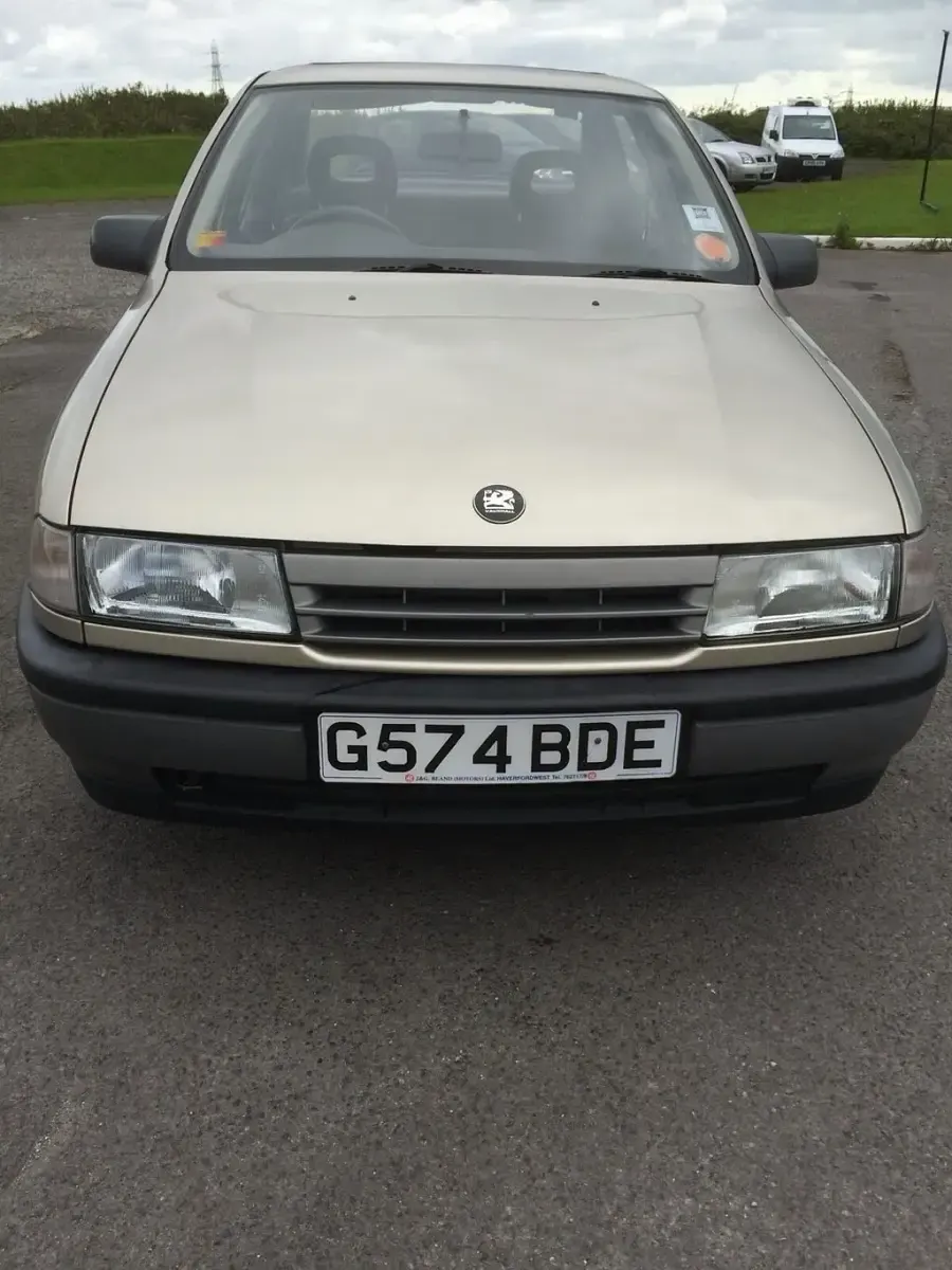 Used Vauxhall Cavalier 1990 Silver Sedan