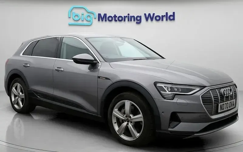 Begagnad Audi e-tron 230 kW (313 HK) 2022 SUV