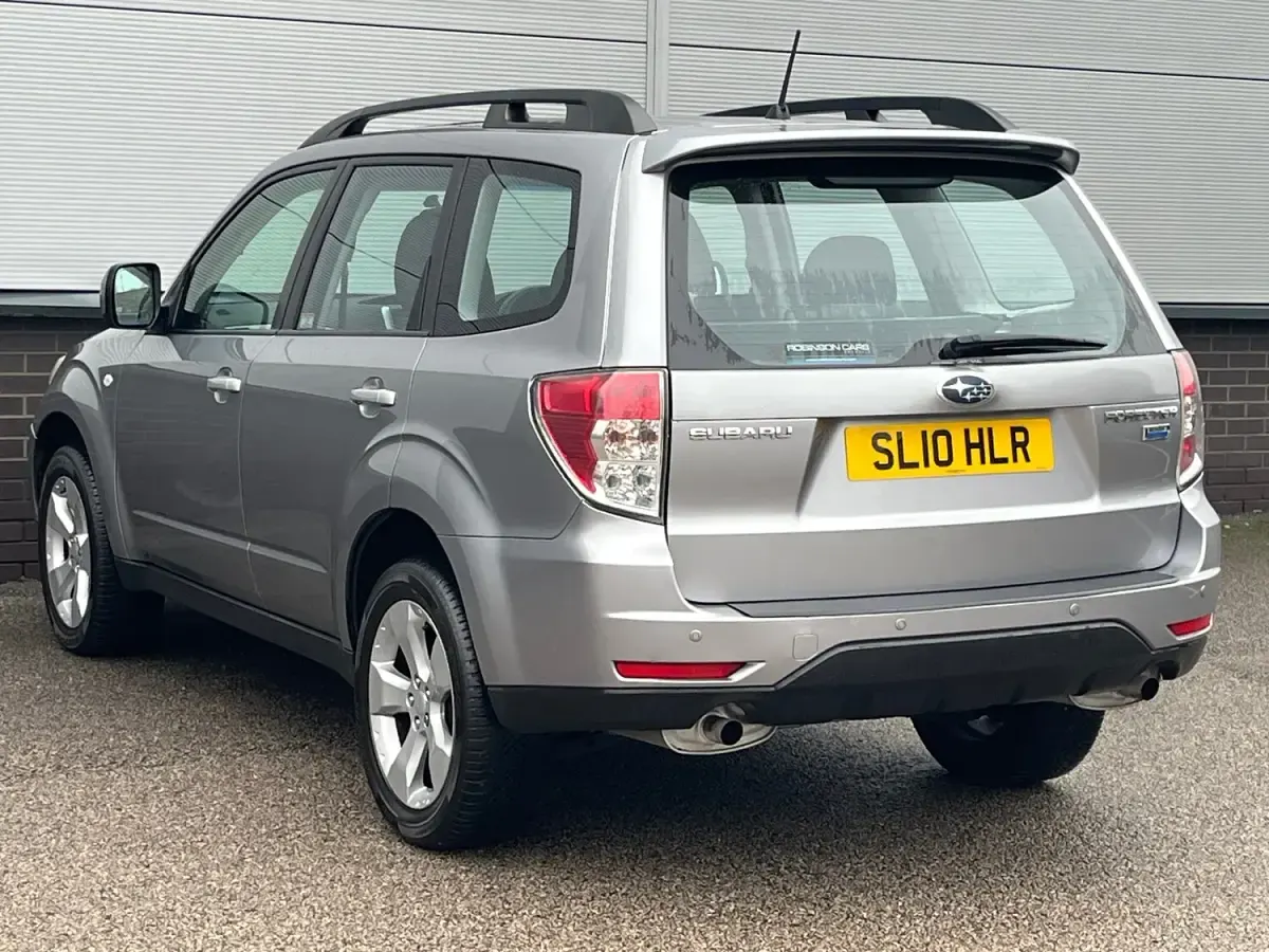 Used Subaru Forester 2010 Grey SUV