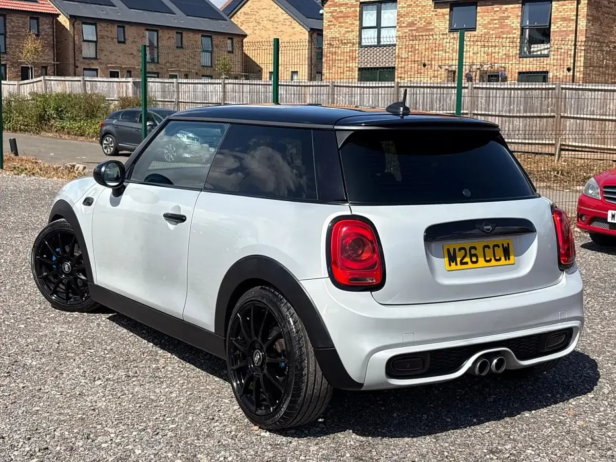 Used Mini Cooper S Hatch 2015 Silver Hatchback