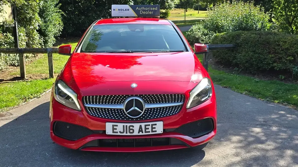 Used Mercedes A200 AMG Line Premium 134 HP (98 kW) 2016 Red Hatchback