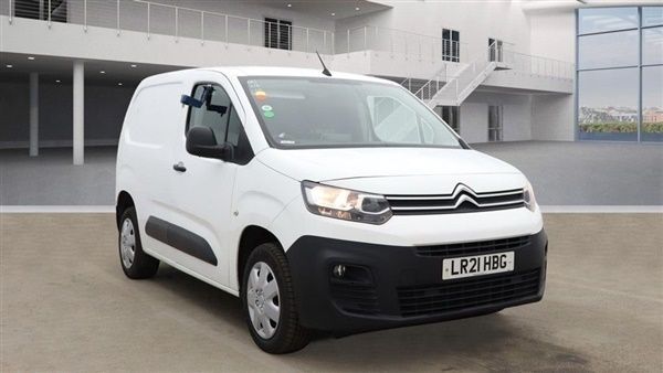 White Used 2021 Citroën Berlingo MPV | £10,794 (Fair price) - Image 1/1