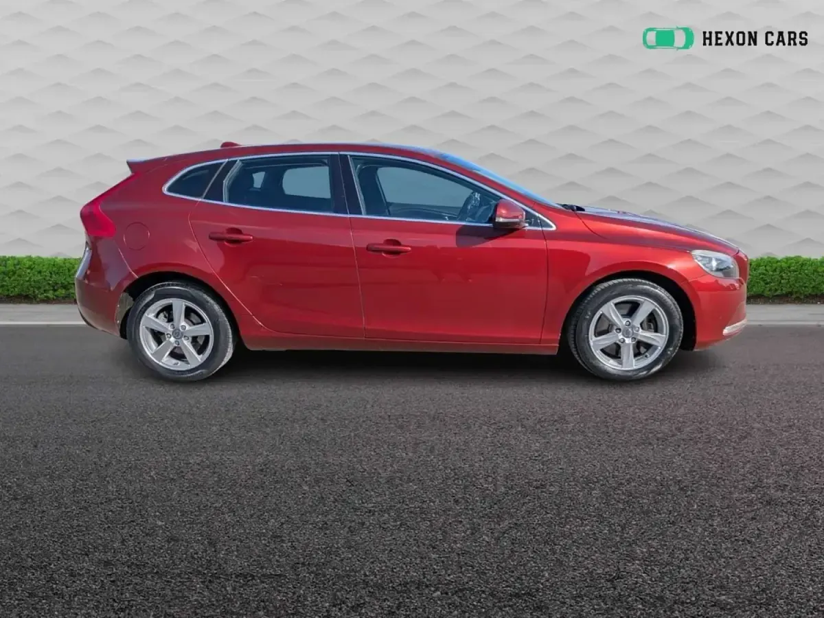 Usado Volvo V40 SE 2013 Vermelho Citadino