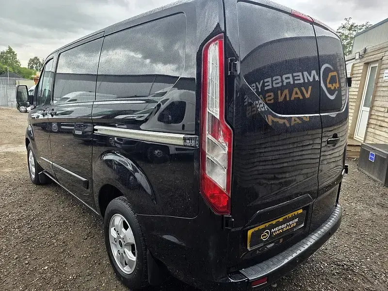 Used Ford Transit Custom Limited 125 HP (91 kW) 2015 Black Van