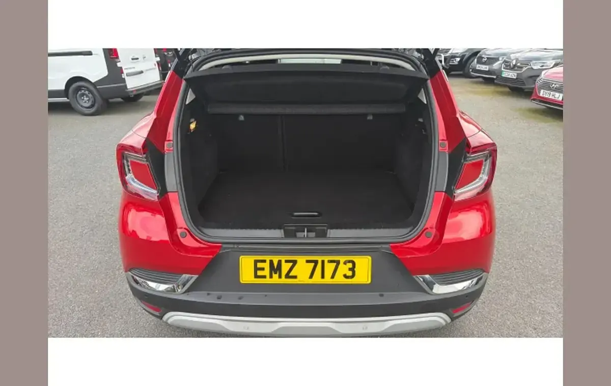 Used Renault Captur Techno 90 HP (66 kW) 2024 Other SUV