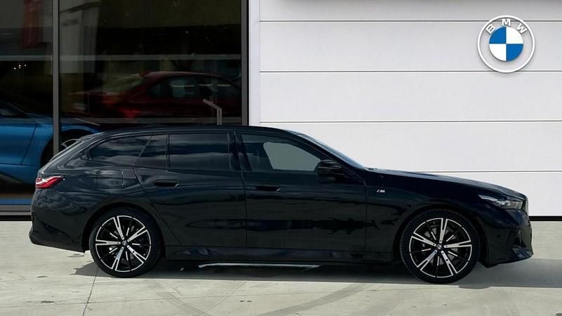 Used BMW 530e M Sport 295 HP (216 kW) 2025 Black Estate