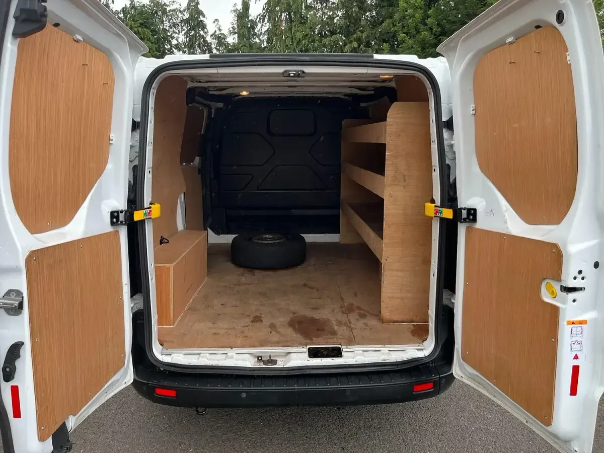 Used Ford Transit Custom 105 HP (77 kW) 2020 White Van