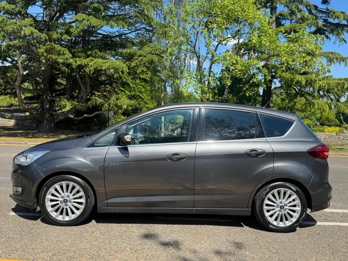 Second-hand Ford C-MAX Titanium 120 CP (88 kW) 2015 Gri Monovolum