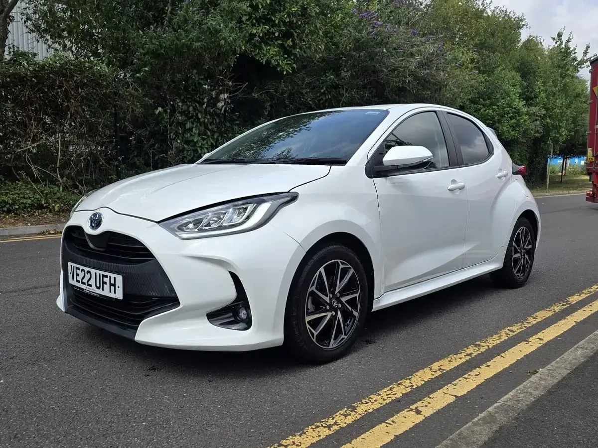 Used Toyota Yaris Design 2022 White Hatchback