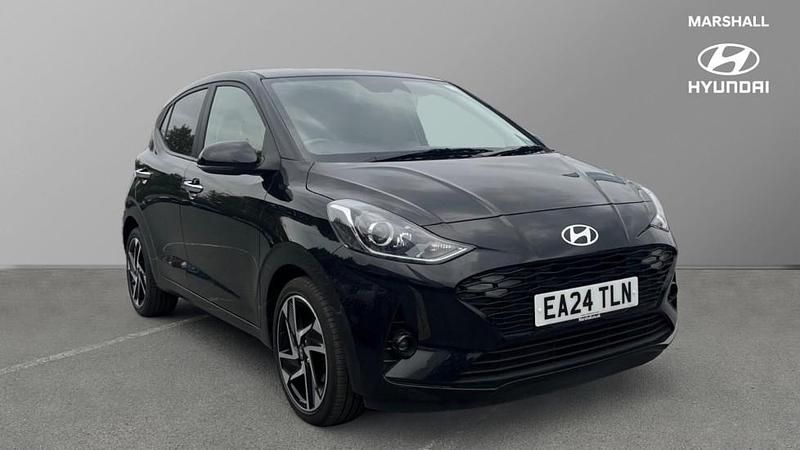 Phantom black Used 2024 Hyundai i10 Premium Hatchback | £15,428 (Fair price) - Image 1/4