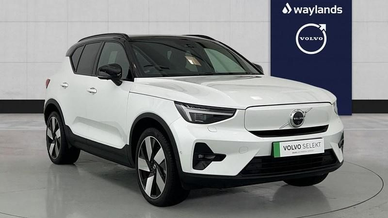 White Used 2023 Volvo XC40 Ultimate SUV | £31,691 (Fair price) - Image 1/4