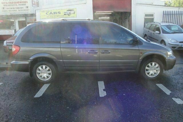 Used Chrysler Voyager 148 HP (108 kW) 2005 MPV