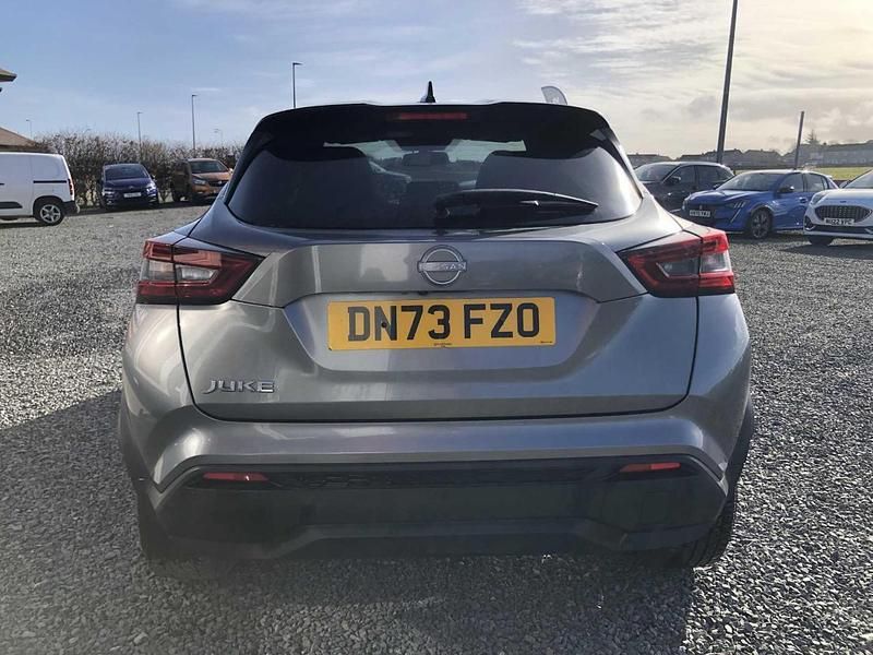 Used Nissan Juke N-Connecta 112 HP (82 kW) 2024 Grey SUV