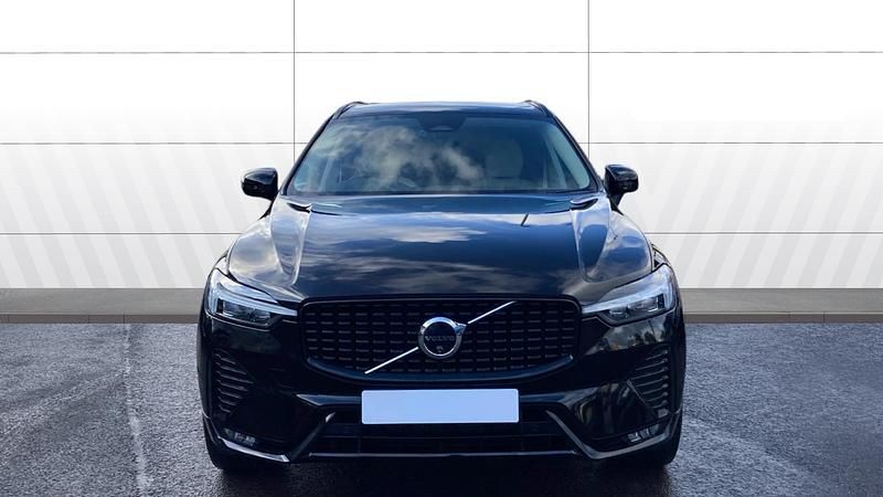 Used Volvo XC60 Plus 197 HP (144 kW) 2023 Black SUV