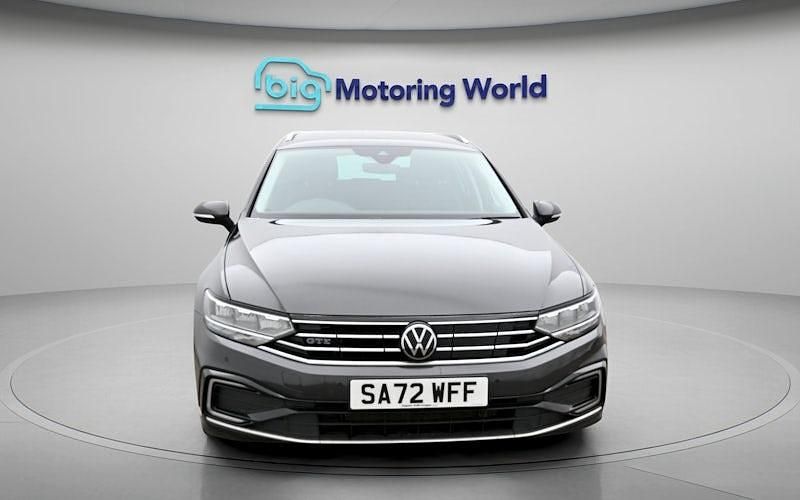 Used VW Passat GTE 218 HP (160 kW) 2022 Grey Estate