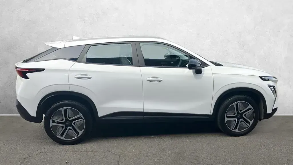 Używany Omoda E5 150 kW (204 KM) 2024 Biały SUV