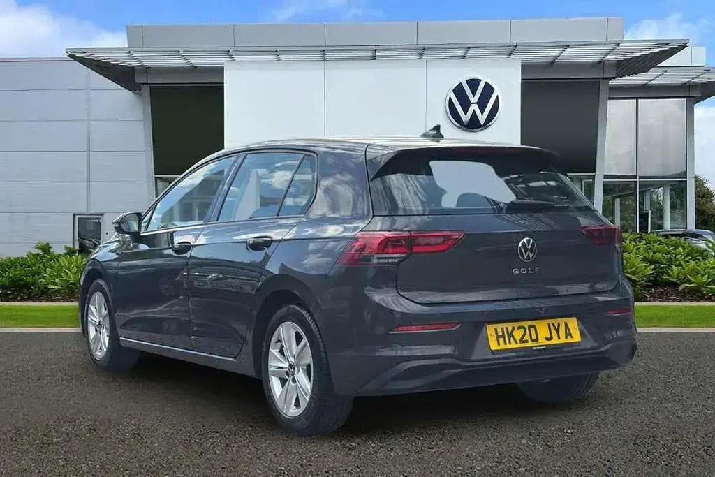 Used VW Golf VII Life 150 HP (110 kW) 2020 Hatchback