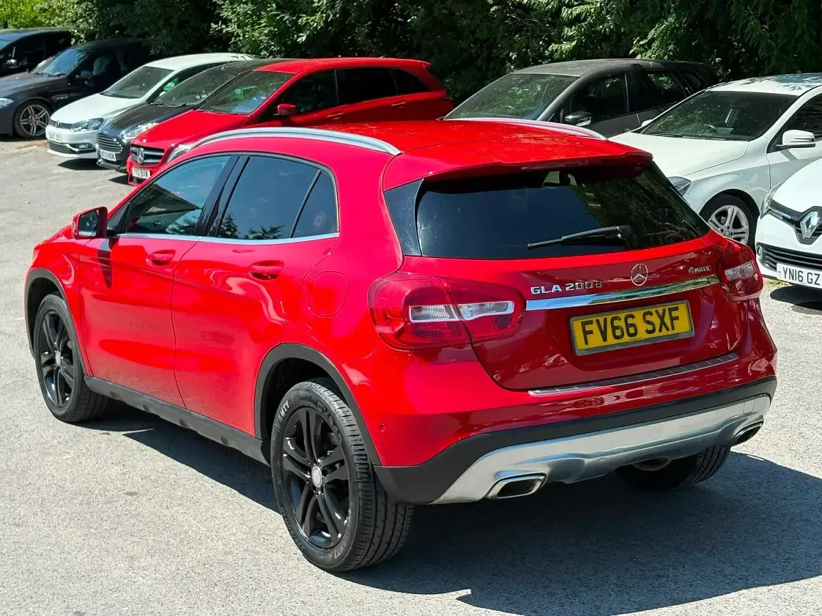 Used Mercedes GLA200 Executive 2016 Red SUV