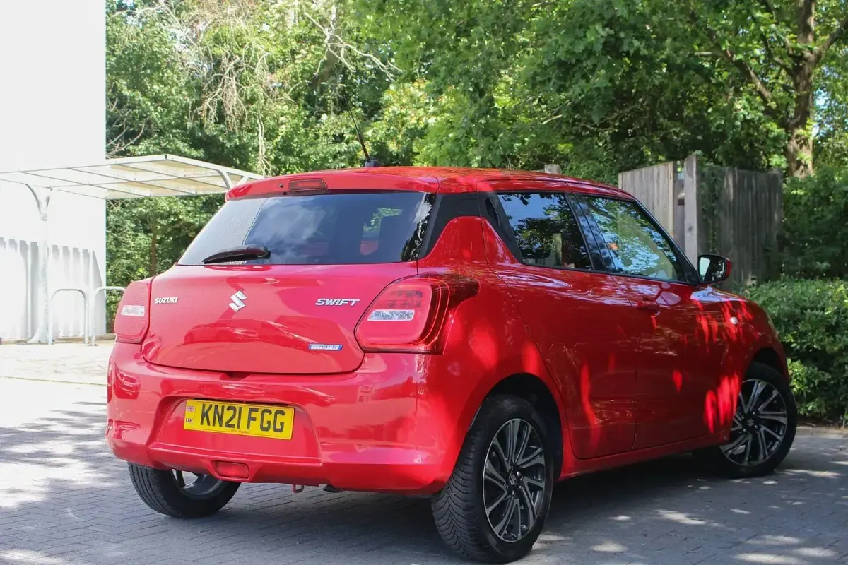 Used Suzuki Swift SZ-L 83 HP (61 kW) 2021 Red Hatchback