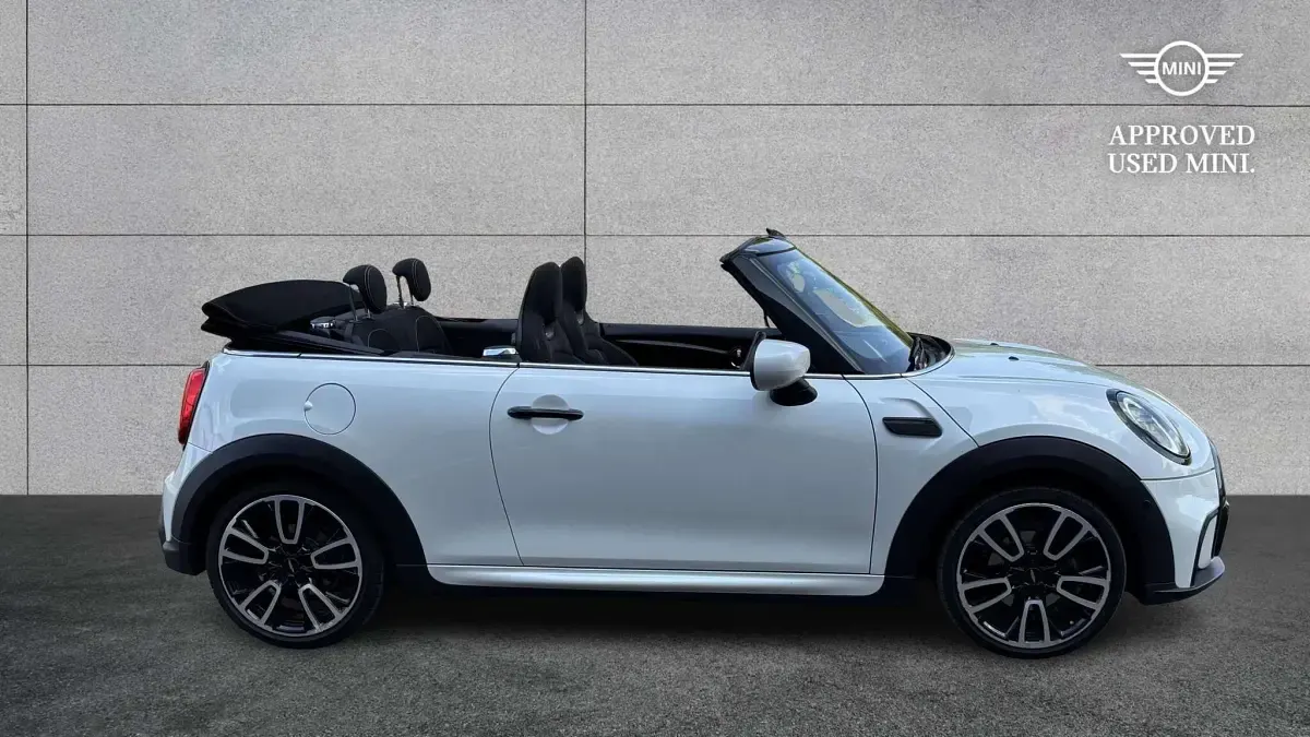 Used Mini Cooper Cabriolet Sport 134 HP (98 kW) 2023 White Cabriolet