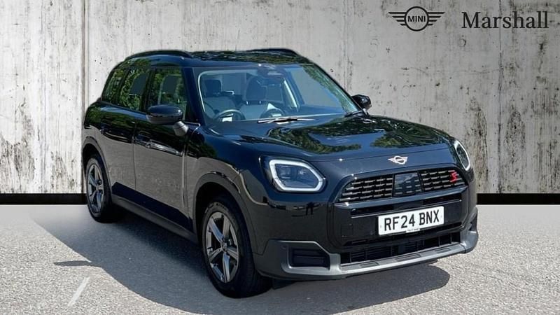Midnight black ii Used 2024 Mini Countryman Classic SUV | £30,321 (Good price) - Image 1/4