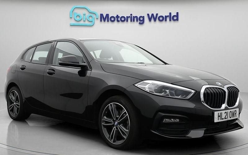 Used 2021 BMW 118 Sport Line Hatchback | £17,000 (Good price) - Image 1/4