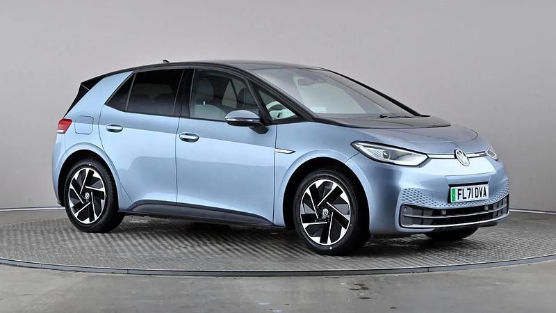 Blue Used 2021 VW ID.3 Pro Performance Hatchback | £14,498 (Fair price) - Image 1/3