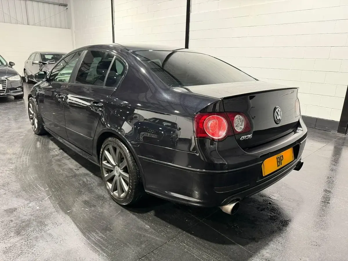 Used VW Passat R 300 HP (220 kW) 2008 Black Sedan
