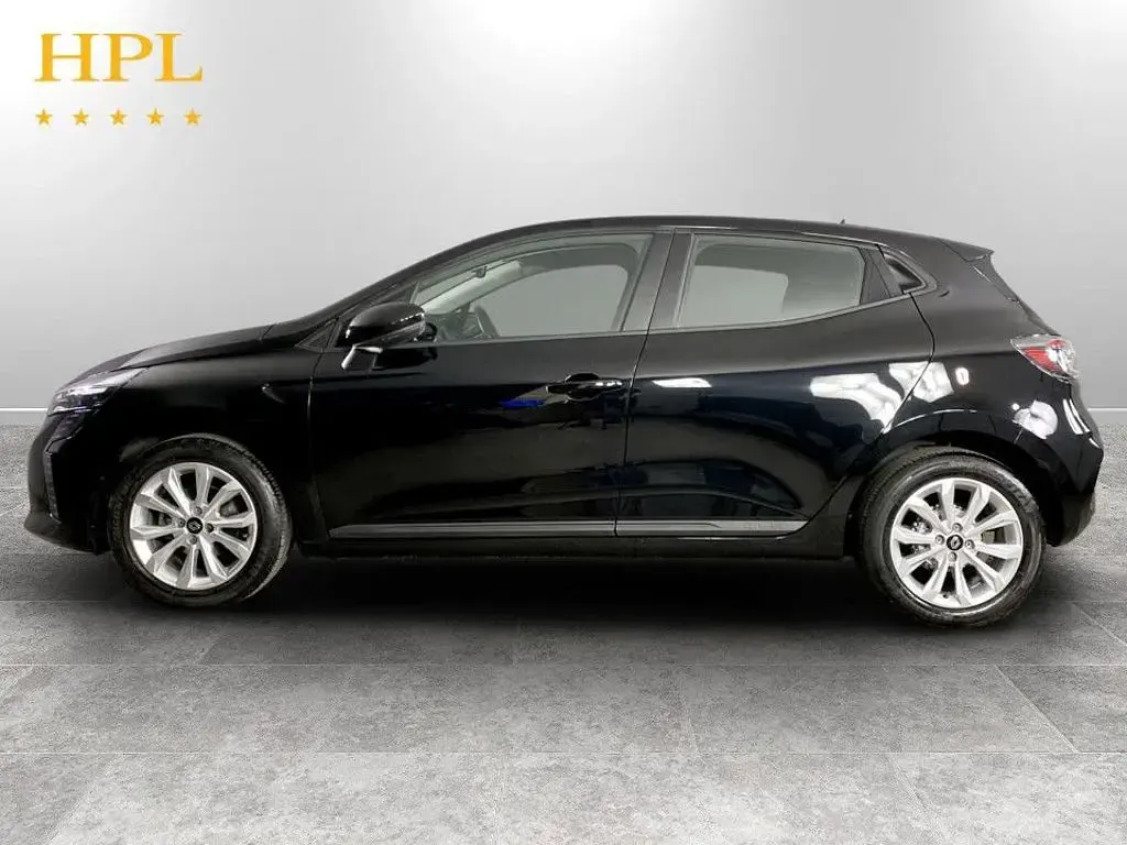 Used Renault Clio Evolution 90 HP (66 kW) 2024 Black Hatchback