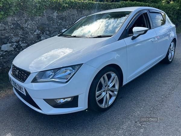 White Used 2016 Seat Leon FR Hatchback | £7,495 (Fair price) - Image 1/4