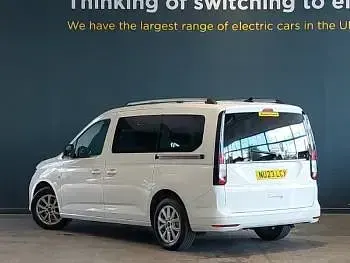 Used Ford Tourneo Titanium 2023 White Estate
