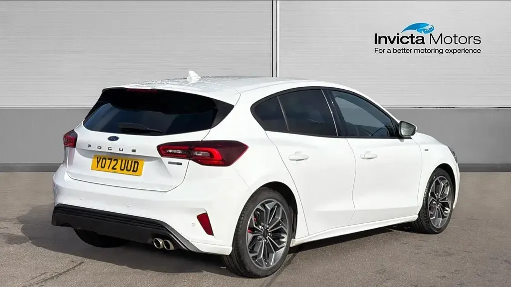 Usado Ford Focus ST-Line 155 CV (114 kW) 2023 Blanco Utilitario