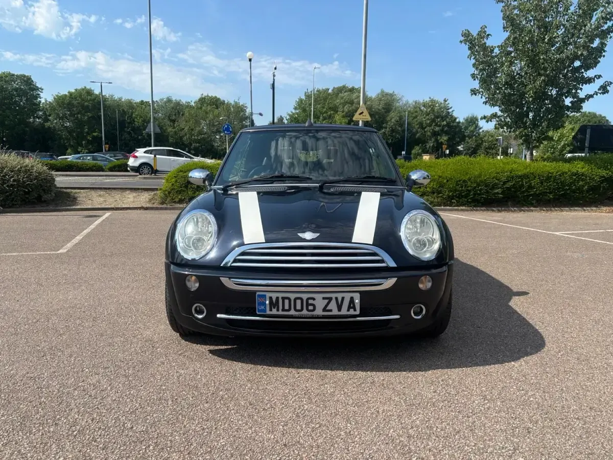 Used Mini Cooper Cabriolet 115 HP (84 kW) 2006 Black Cabriolet