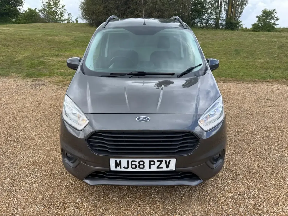 Używany Ford Transit Limited 100 KM (73 kW) 2018 Szary Van