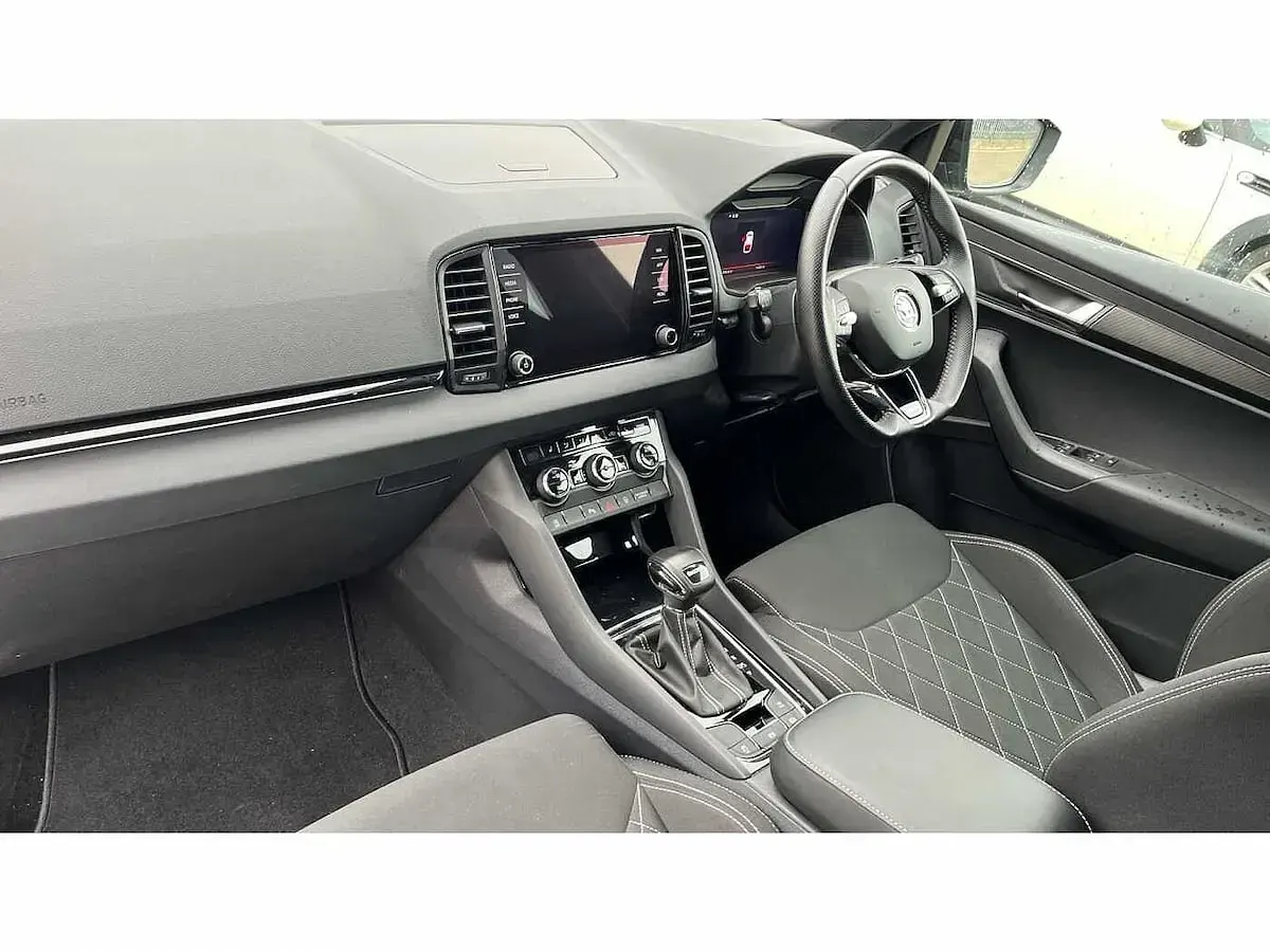 Used Skoda Karoq SportLine 150 HP (110 kW) 2024 Black SUV