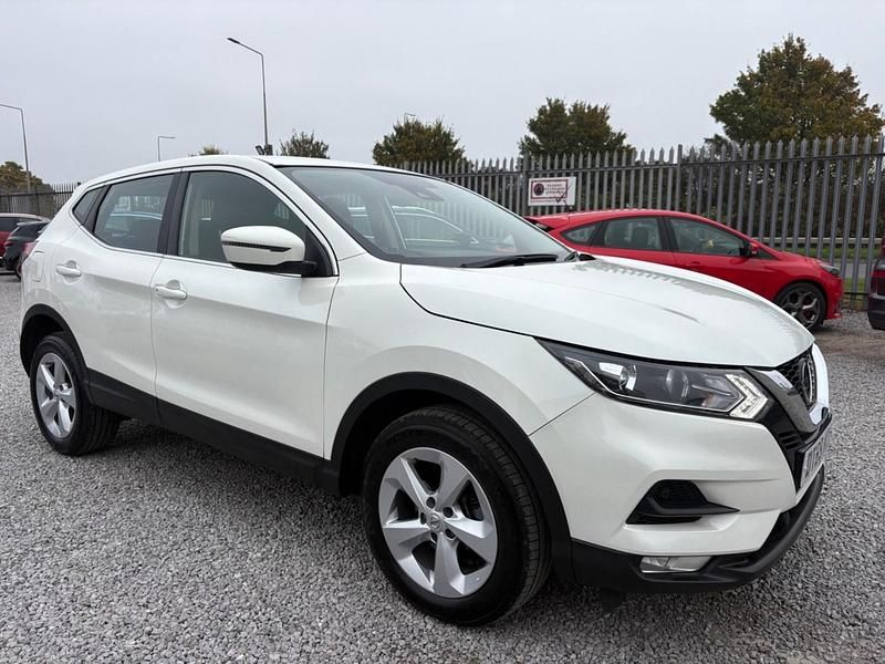 White Used 2020 Nissan Qashqai Acenta Premium SUV | £11,100 (Super price) - Image 1/4