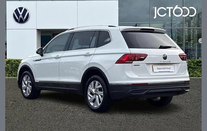 Used VW Tiguan Allspace Life 150 HP (110 kW) 2024 White SUV