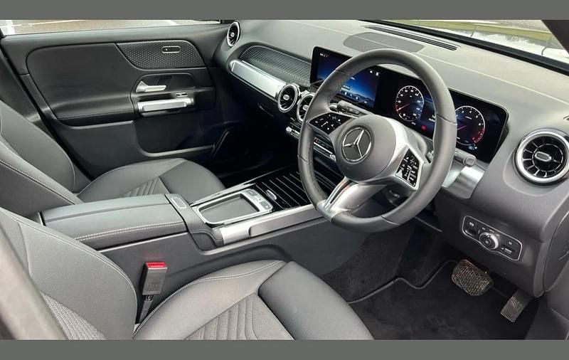 Used Mercedes GLB200 Executive 161 HP (118 kW) 2025 Black SUV